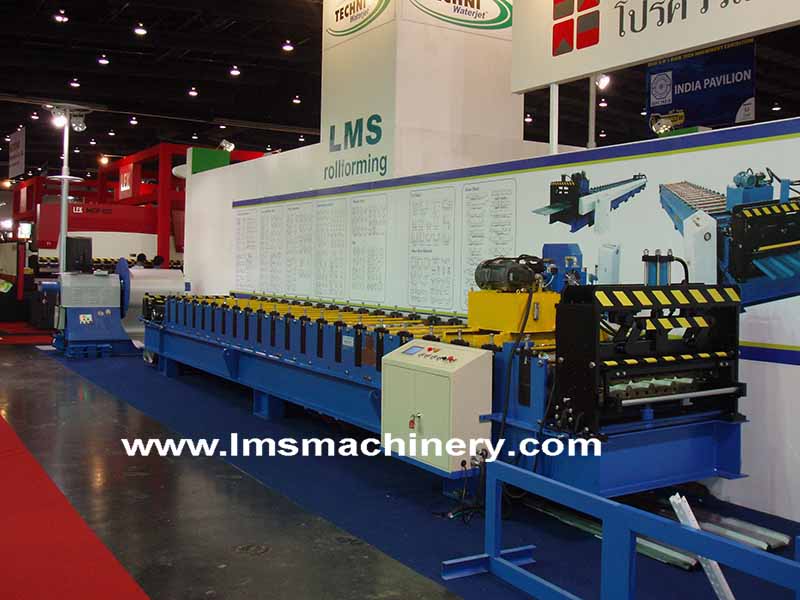 roof machine